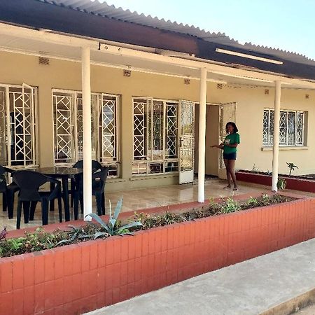 Buffalo Bob Lodge ليفينغستون المظهر الخارجي الصورة